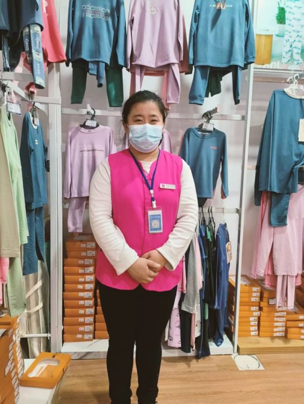 【新時代商廈寶龍店】企業(yè)文化踐行者（1）想顧客之所想，急顧客之所急