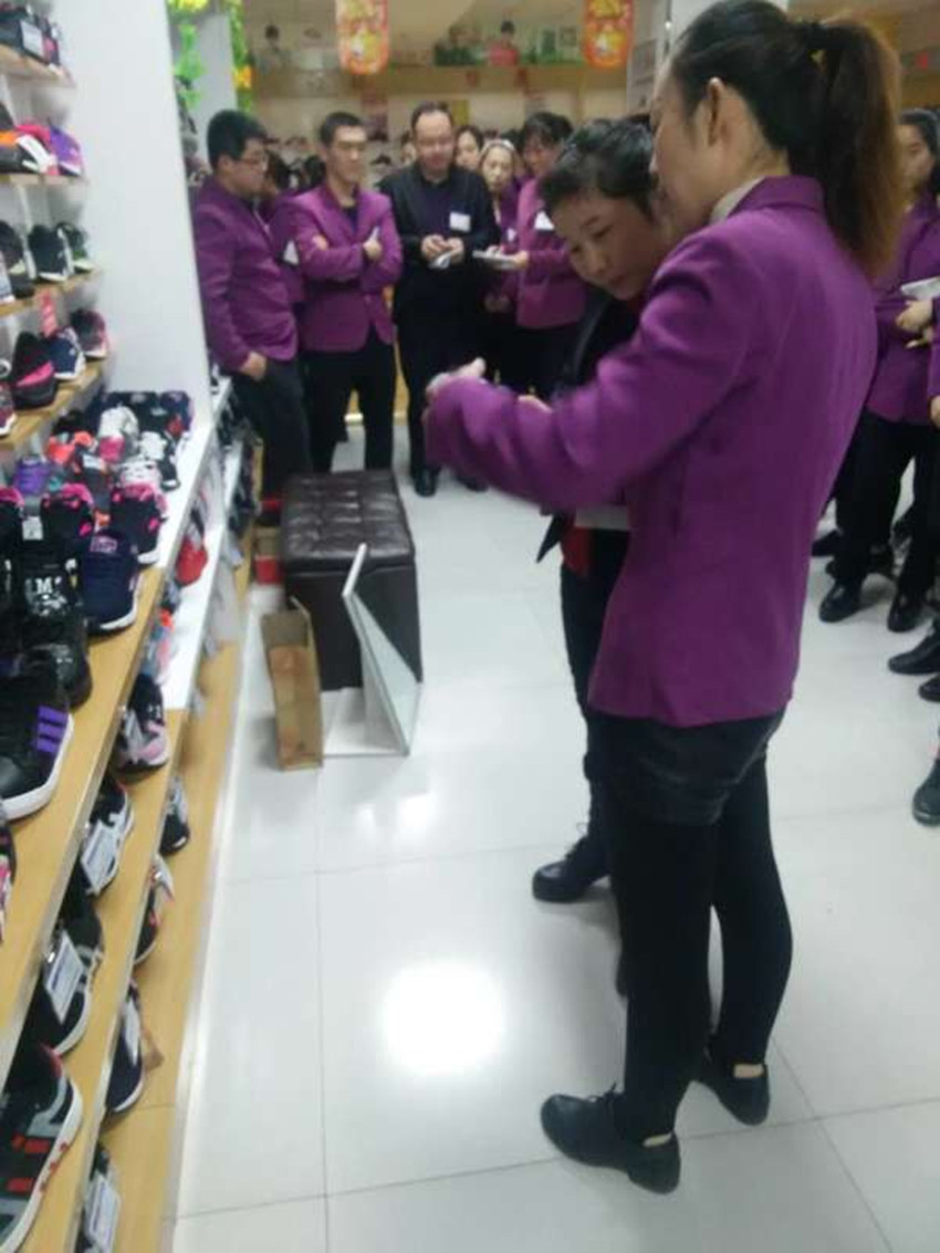 【用心研究本職工作】服務(wù)技能比賽，努力成為更好的自己！